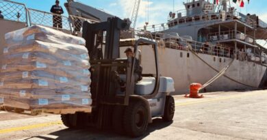 No más combustible a Cuba, sí a ayuda humanitaria