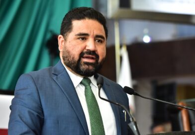Diputado de MC promueve amparo contra registro de celulares