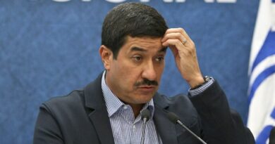 Corral se arrepiente; no habrá demanda contra gobernadora