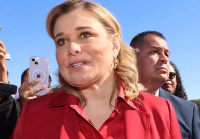 Anuncia gobernadora despidos de panistas