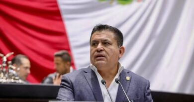 Advierte PRI riesgos para la libertad de expresión; llama Alex defender a los medios
