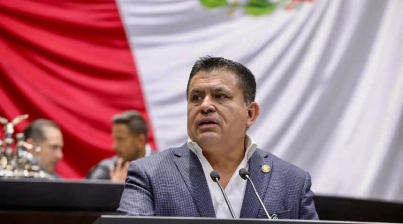Advierte PRI riesgos para la libertad de expresión; llama Alex defender a los medios
