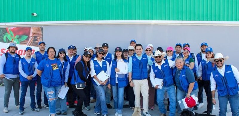 Rafa Loera recorre varias colonias en 12 horas