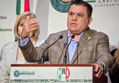 Condena el PRI regulación de derecho a audiencias; respalda a periodistas en defensa de la libertad de expresión